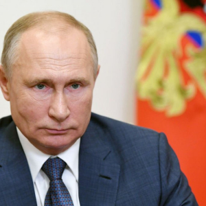 Песков рассказал, где президент хранит деньги