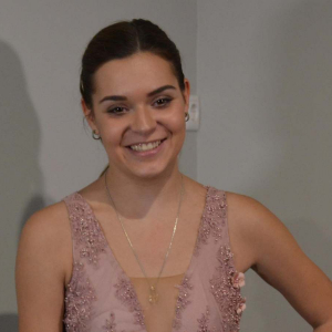 Аделина Сотникова похвасталась мужем-красавцем