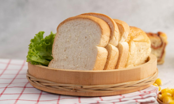 Никогда не покупайте нарезной хлеб, и вот почему